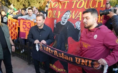 Samsun'da Taraftarlardan Galatasaray'a Sıcak Karşılama