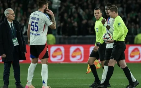 Fransa Ligue 1'de Şok Eden Olay: Yardımcı Hakemin Başına Mermi İsabet Etti!