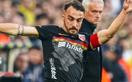 Galatasaray’dan Sağ Beke Sürpriz Hamle! Fenerbahçe Detayı Dikkat Çekti