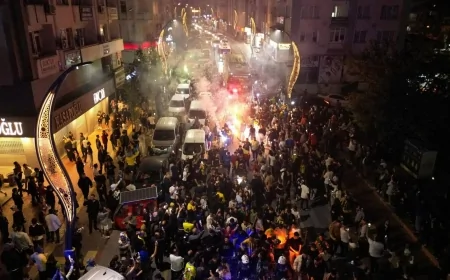 Aliağalılar Şampiyonluğu Coşkuyla Kutladı