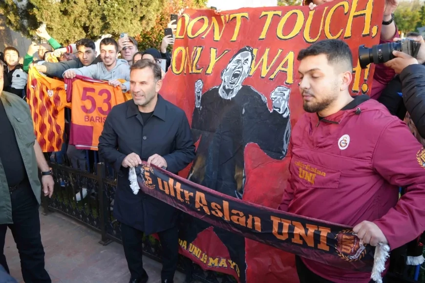 Samsun'da Taraftarlardan Galatasaray'a Sıcak Karşılama