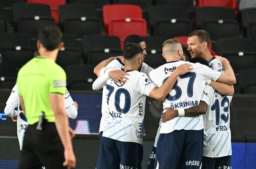 Rıdvan Dilmen'den Şampiyonluk Yorumu: "60-40'a Dönebilir Ama Şartı Var"