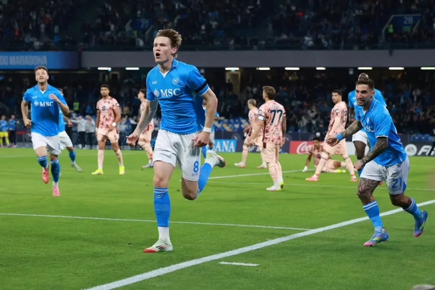 Napoli, Torino'yu Geçti ve Şampiyonluk Yarışında İpi Göğüsledi
