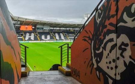 Hull City Son Hafta Averajla Ligde Kalmayı Başardı