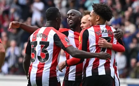 Manchester United, 7 Gollü Maçta Brentford'a 4-3 Yenildi