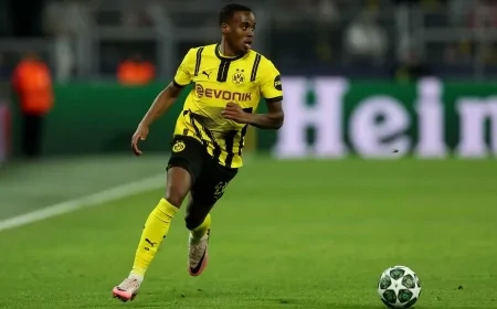 Jamie Gittens Dortmund’a Veda Ediyor: Arsenal ve Chelsea Transfer İçin Harekete Geçti