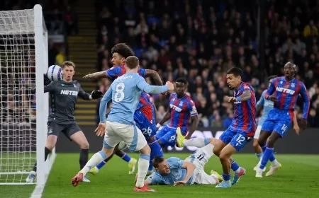 Nottingham Forest Şampiyonlar Ligi Yarışında Yara Aldı