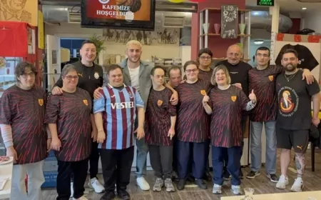 Barış Alper Yılmaz’dan Down Cafe’ye Anlamlı Ziyaret