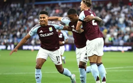 Premier Lig'de Aston Villa Tottenham’ı 2-0 Mağlup Etti