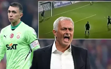 Mourinho'dan Muslera'ya Sert Sözler! 22 Yıl Önce Aynısını Kendisi Yapmıştı