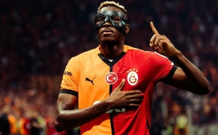 Victor Osimhen’den 5 Yıldızlı Paylaşım