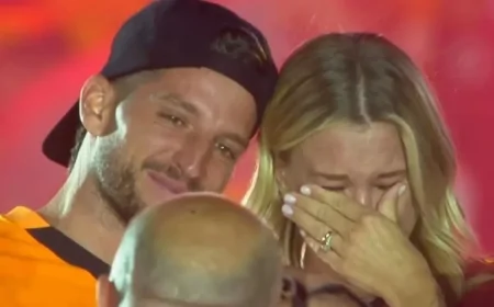 Dries Mertens şampiyonluk kutlamalarında Galatasaray taraftarına veda etti