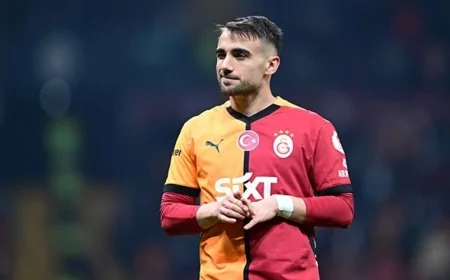 Galatasaray'ın yıldız futbolcusu Yunus Akgün ameliyat oldu