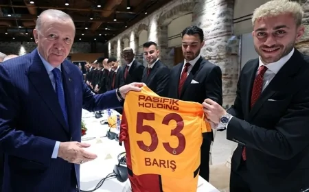 Cumhurbaşkanı Erdoğan, Lemina, Barış Alper ve Muslera'ya takıldı