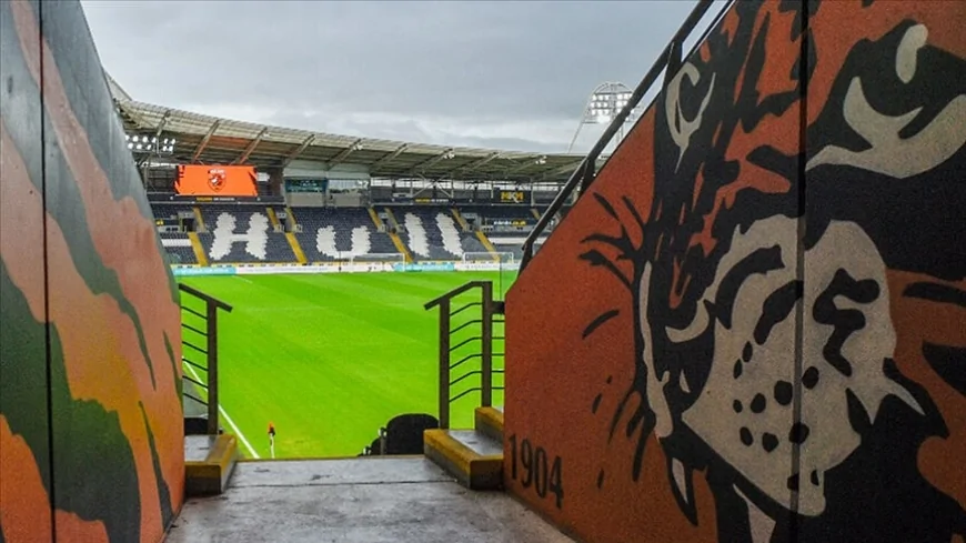 Hull City Son Hafta Averajla Ligde Kalmayı Başardı