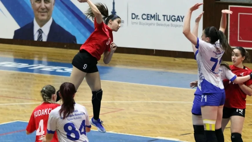 Yenimahalle Belediyespor Deplasmanda Kazandı: Seride Öne Geçti