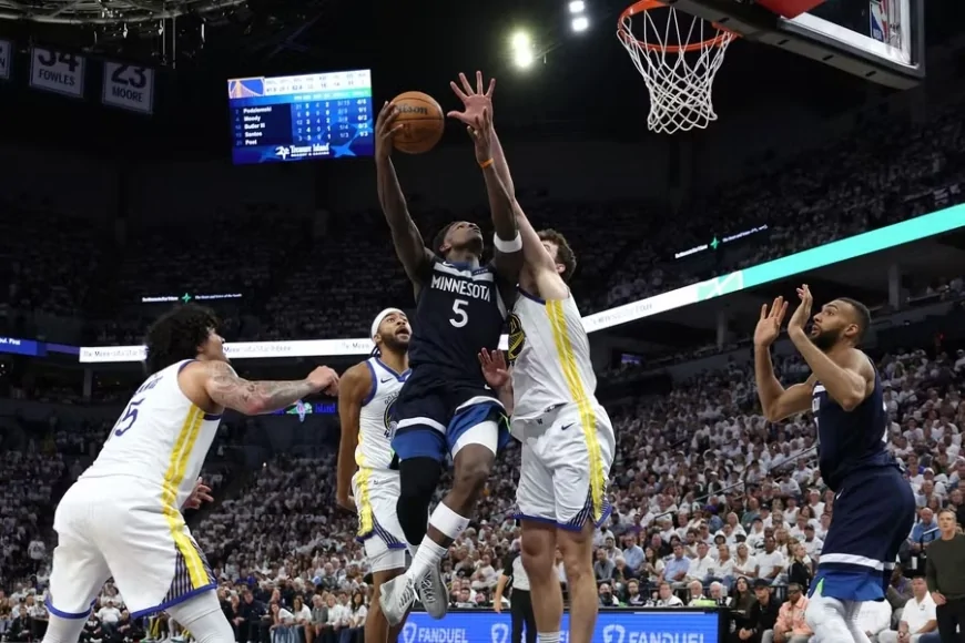 Timberwolves’tan Tarihi Zafer: Warriors’ı Elediler, Batı Finaline Yükseldiler