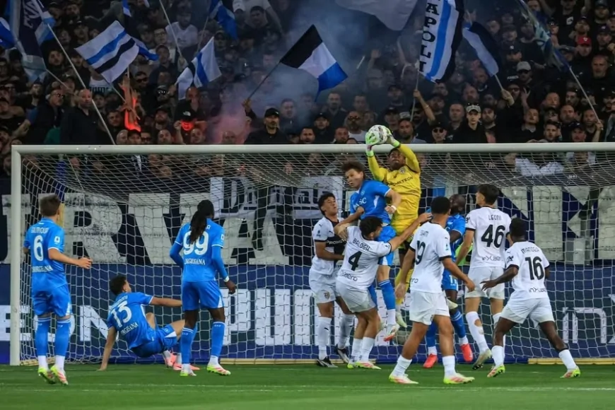 Napoli, Parma Deplasmanında Takıldı: Şampiyonluk Son Haftaya Kaldı
