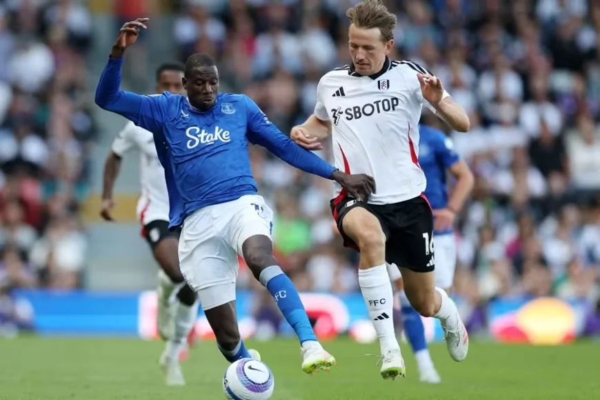 Abdoulaye Doucoure Everton’a Veda Etti