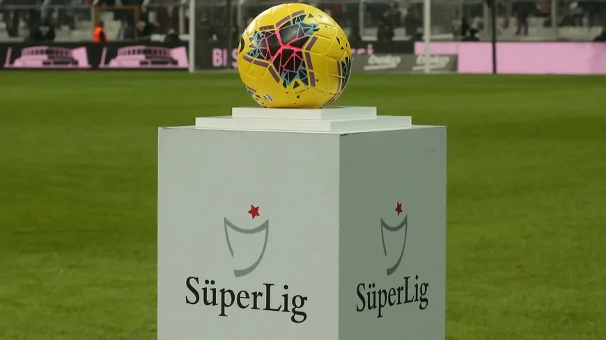 Süper Lig'de 1 Sezonda En Çok Gol Atan Futbolcular