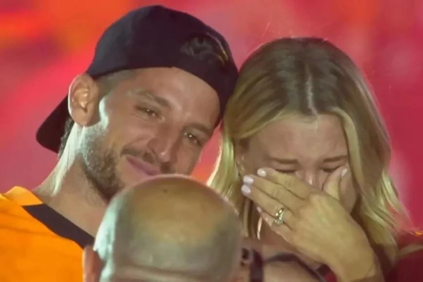 Dries Mertens şampiyonluk kutlamalarında Galatasaray taraftarına veda etti