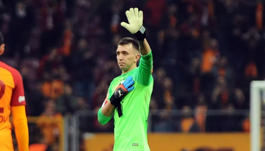 Galatasaray'da Fernando Muslera basın toplantısı yapacak