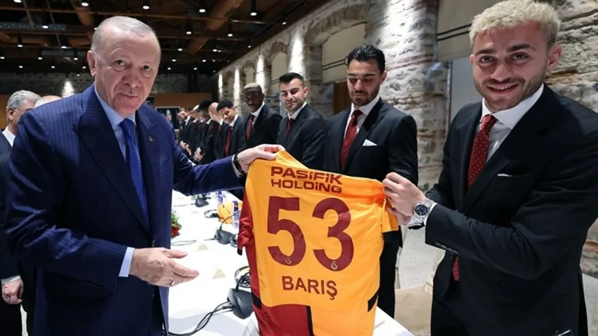 Cumhurbaşkanı Erdoğan, Lemina, Barış Alper ve Muslera'ya takıldı