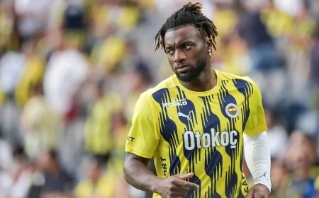 Allan Saint-Maximin Fenerbahçe’ye Veda Etti