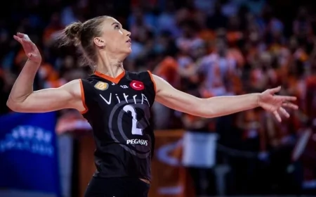 Meliha Diken Yeniden Eczacıbaşı Dynavit’te! Transfer Resmen Açıklandı