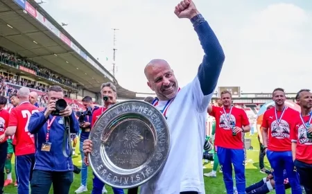 Hollanda Eredivisie’de Yılın Teknik Direktörü Ödülü İçin Adaylar Açıklandı
