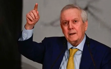 Aziz Yıldırım: Fenerbahçe'ye Sahip Çıkın!
