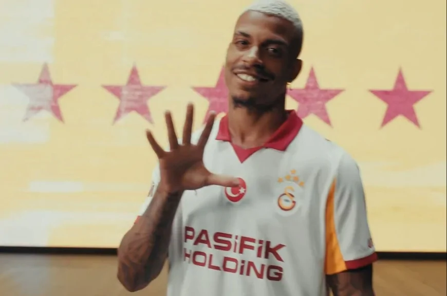 Galatasaray’ın 5 Yıldızlı Yeni Sezon Forması Tanıtıldı! Tanıtımda Icardi, Uzi ve Sane Sürprizi