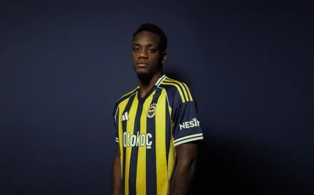 Jhon Duran Resmen Fenerbahçe'de! Kulüpten Resmi Açıklama Yapıldı