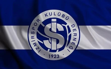 İzmirspor 15 yıl sonra profesyonel liglere geri döndü