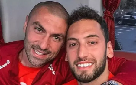 Burak Yılmaz'dan Hakan Çalhanoğlu açıklaması