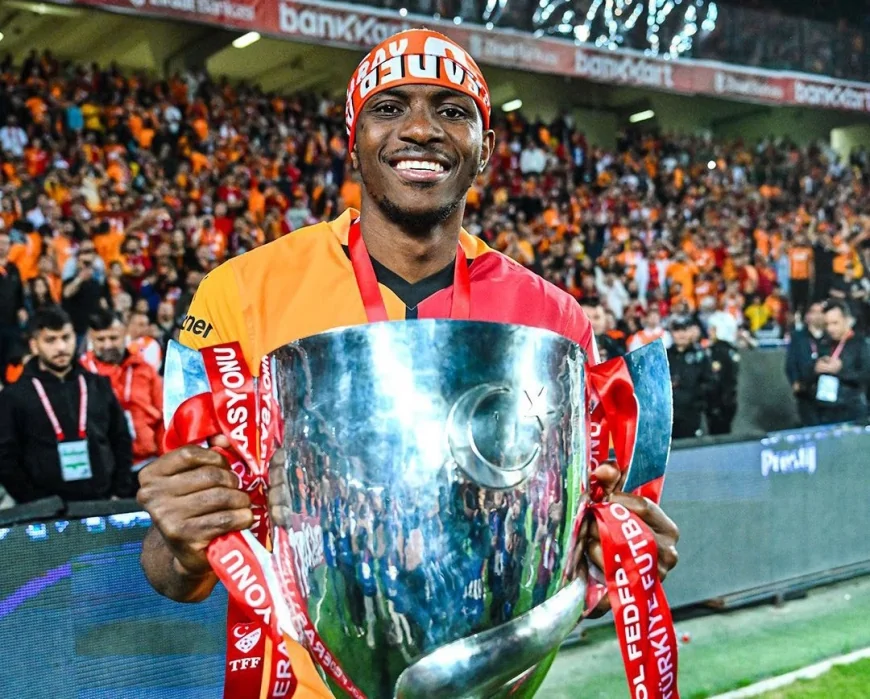 Fabrizio Romano açıkladı! Galatasaray'ın Victor Osimhen için son teklifi belli oldu