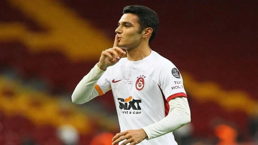 Galatasaray'ın profesyonel futbolcusu Baran Demiroğlu, Sarıyer SK ile anlaştı