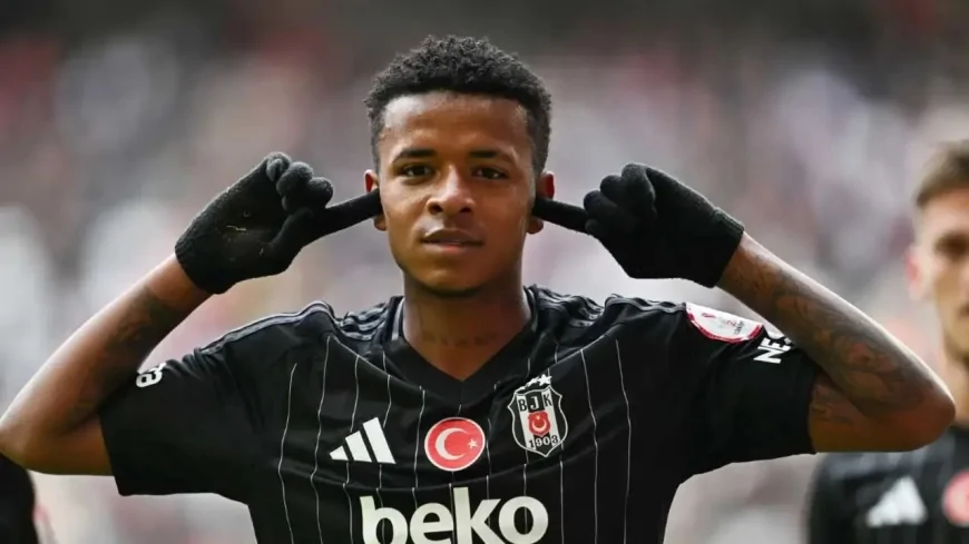 Beşiktaş'ın genç yıldızı Keny Arroyo şaşırtıcı Instagram paylaşımı