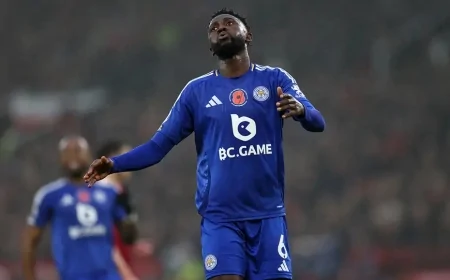 Beşiktaş'a bir şok daha! Ndidi transferi beklemeye girdi
