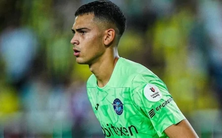 Galatasaray'a Adana Demirspor'un 16 yaşındaki kalecisi Deniz Dönmezer önerildi