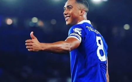 Fenerbahçe Youri Tielemans için resmi teklif yaptı
