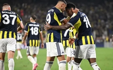 Fenerbahçe Göztepe maçı kamp kadrosu belli oldu