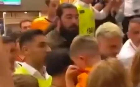 Icardi taraftar kafa atma olayı ne?