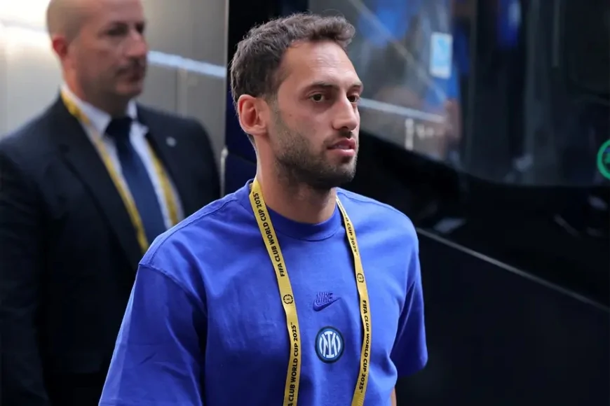 Hakan Çalhanoğlu'ndan Galatasaray'a mesaj