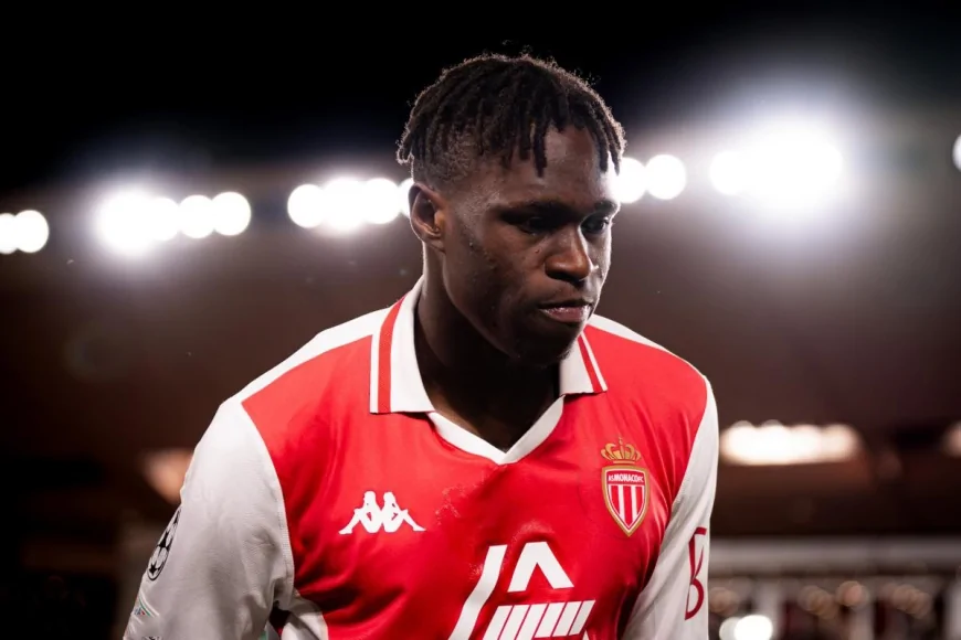 Wilfried Singo Galatasaray'da! Singo uçak takibi nereden takip edilir?