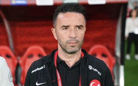 Fenerbahçe'de Tedesco'nun yardımcısı Gökhan Gönül oldu
