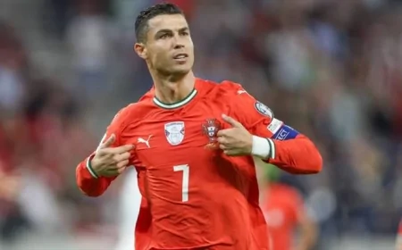Cristiano Ronaldo İlk Milyarder Futbolcu Oldu