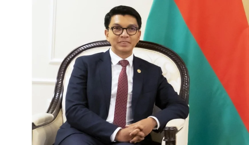 Madagaskar Cumhurbaşkanı Rajoelina Ülkeyi Terk Etti