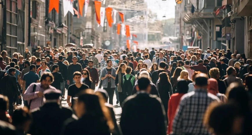 KONDA Anket Sonucu: Toplum Batı Toplumunu Örnek Alıyor