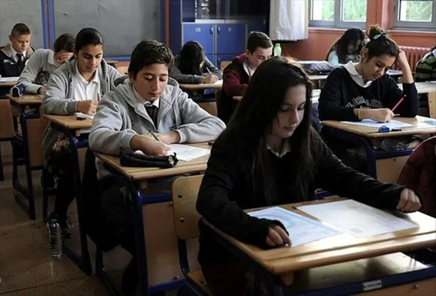 Liselerde Eğitim Süresini Kısaltacak Teklif Cumhurbaşkanı Erdoğan'a Sunuldu